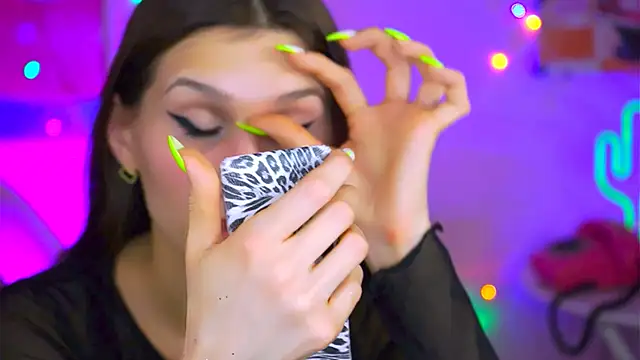 Snapshot of MollyPerry chatting on 03-12-25, 07:17 MollyPerry online show from 03-12-25, 07:17