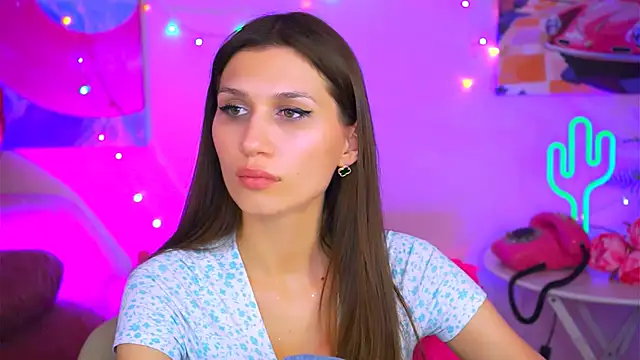 Snapshot of MollyPerry chatting on 03-12-25, 10:17 MollyPerry online show from 03-12-25, 10:17