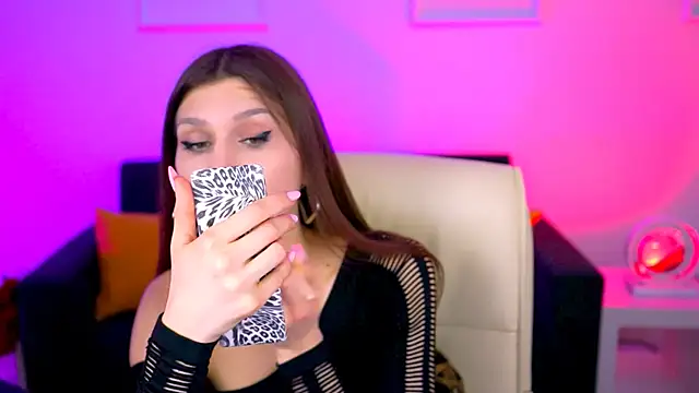 Snapshot of MollyPerry chatting on 03-15-25, 04:21 MollyPerry online show from 03-15-25, 04:21