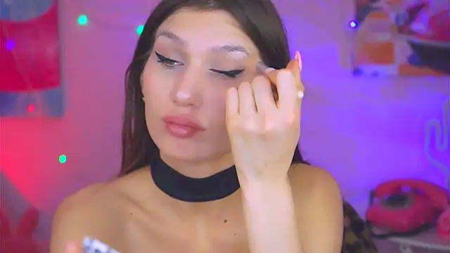 Snapshot of MollyPerry chatting on 03-21-25, 04:07 MollyPerry online show from 03-21-25, 04:07