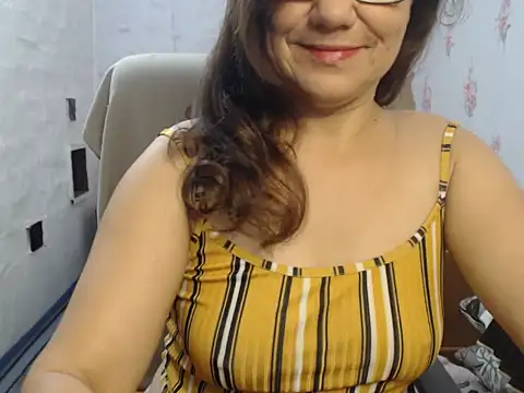 KittyyLaBeauty online show from 11-26-25, 06:14