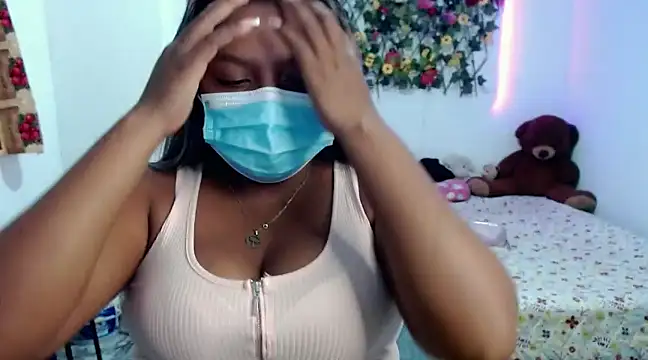 Snapshot of sexysusan4you chatting on 02-12-25, 06:09 sexysusan4you online show from 02-12-25, 06:09