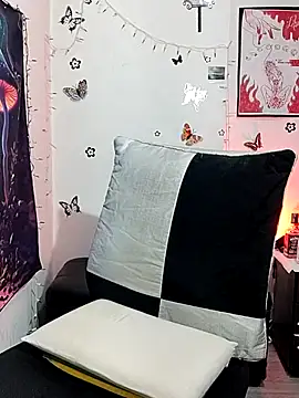 Snapshot of Hada_dracanae chatting on 03-13-25, 06:56 Hada dracanae online show from 03-13-25, 06:56