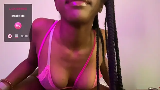 Snapshot of JordanSilk chatting on 12-21-24, 03:20 JordanSilk online show from 12-21-24, 03:20