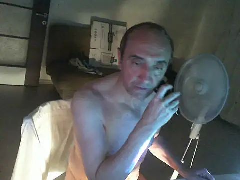 Snapshot of thekeys chatting on 07-12-26, 09:06 thekeys online show from 07-12-26, 09:06