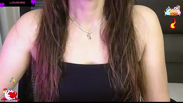 Snapshot of _Blue_Ruubyy_ chatting on 06-07-26, 01:37 Blue Ruubyy online show from 06-07-26, 01:37