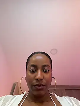 Snapshot of evangeline_ch chatting on 07-29-26, 04:27 evangeline ch online show from 07-29-26, 04:27