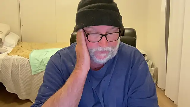 Drummajor online show from 12-16-24, 06:21