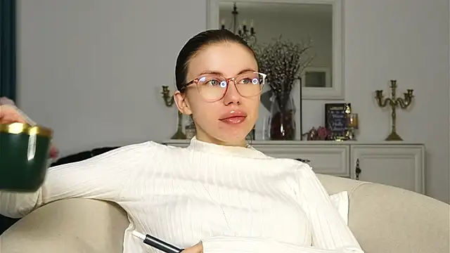 ivyleague  online show from 10-12-25, 04:11