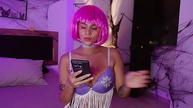 Snapshot of Susi_bell chatting on 11-01-25, 12:01 Susi bell online show from 11-01-25, 12:01