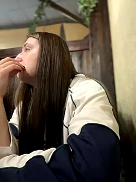 Snapshot of JessiMur chatting on 09-11-25, 06:46 JessiMur online show from 09-11-25, 06:46