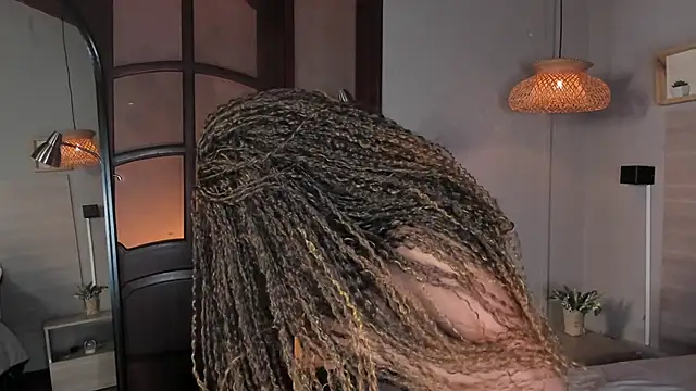 nayah   online show from 03-28-26, 07:24