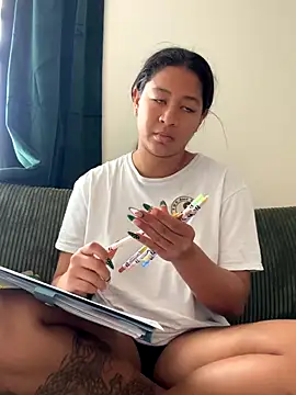 VanessaBling online show from 11-28-25, 04:20