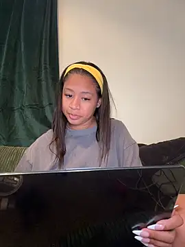 VanessaBling online show from 02-17-26, 01:46