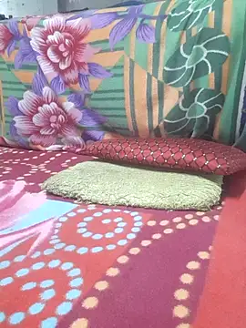 Snapshot of Burhade-- chatting on 07-13-26, 11:40 Burhade-- online show from 07-13-26, 11:40