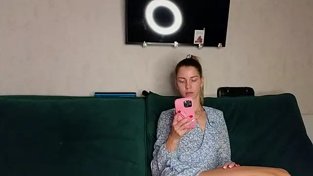 FoxLoveBasik online show from 03-01-25, 05:38