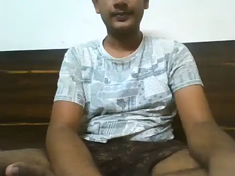 Snapshot of Dusky_Aarav chatting on 10-16-25, 05:08 Dusky Aarav online show from 10-16-25, 05:08