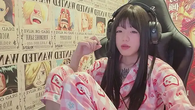 SNAKEgirlQAQ online show from 06-05-26, 05:29