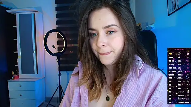 Snapshot of miss_seline chatting on 05-16-26, 12:18 miss seline online show from 05-16-26, 12:18