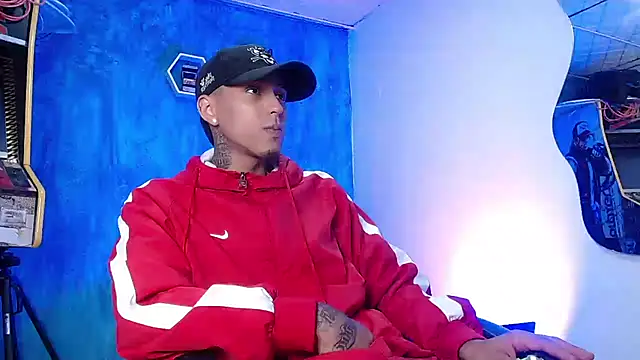 Liam lee online show from 01-04-25, 01:10