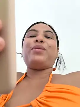 Francesca ferrari online show from 12-10-24, 11:08