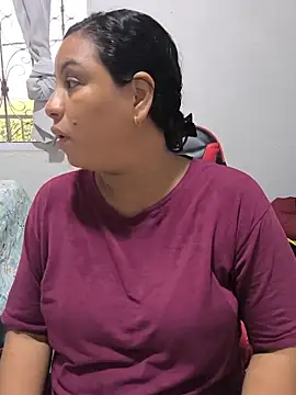 Snapshot of Francesca_ferrari chatting on 06-20-26, 08:44 Francesca ferrari online show from 06-20-26, 08:44