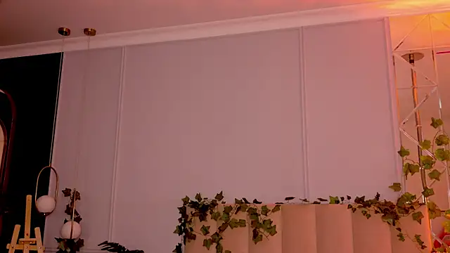 Snapshot of Meow_Nancy chatting on 06-26-26, 05:45 Meow Nancy online show from 06-26-26, 05:45