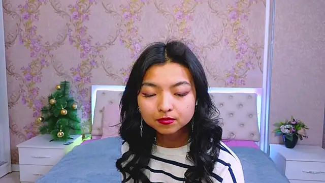 Shy Kira online show from 01-05-25, 03:34