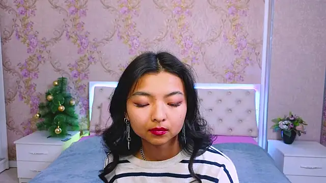 Shy Kira online show from 01-05-25, 06:35