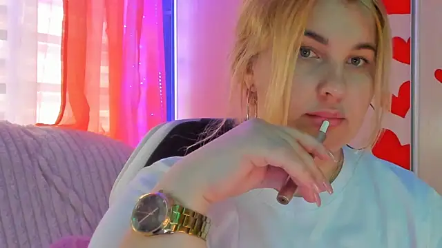 CoraSwon online show from 03-14-25, 11:45