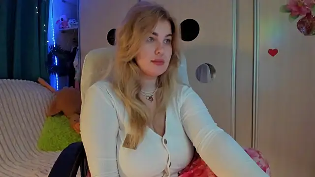 Snapshot of CoraSwon chatting on 02-26-26, 04:06 CoraSwon online show from 02-26-26, 04:06