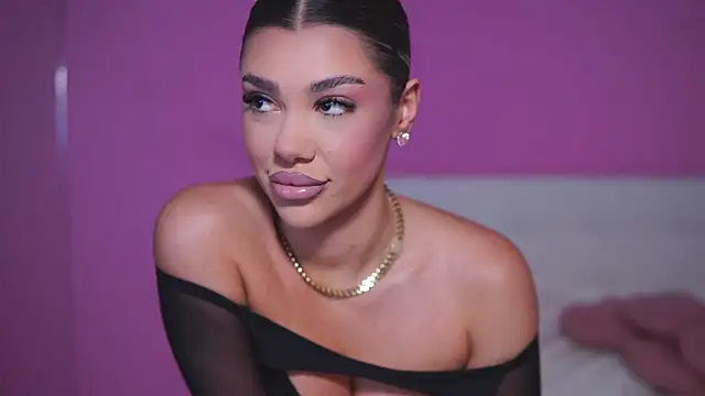 Snapshot of NatyDesiree chatting on 03-07-25, 05:08 NatyDesiree online show from 03-07-25, 05:08