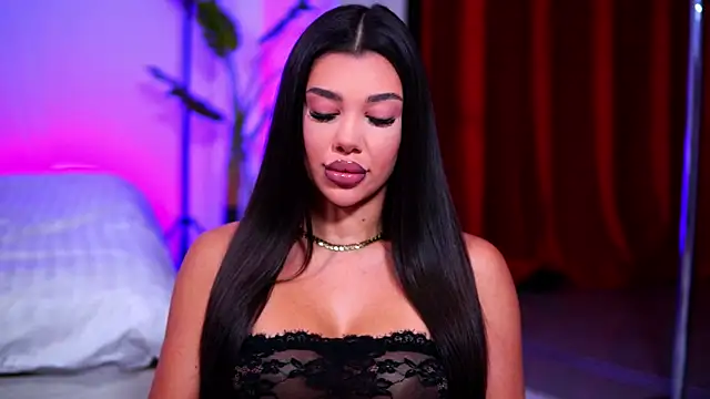 NatyDesiree online show from 11-02-25, 10:17