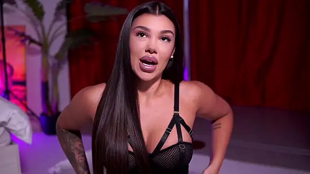 Snapshot of NatyDesiree chatting on 02-01-26, 07:23 NatyDesiree online show from 02-01-26, 07:23