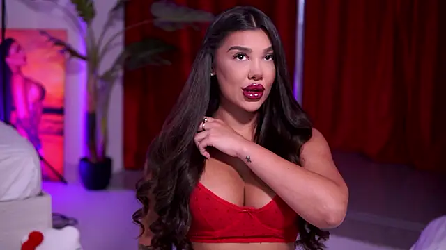 Snapshot of NatyDesiree chatting on 02-05-26, 08:02 NatyDesiree online show from 02-05-26, 08:02