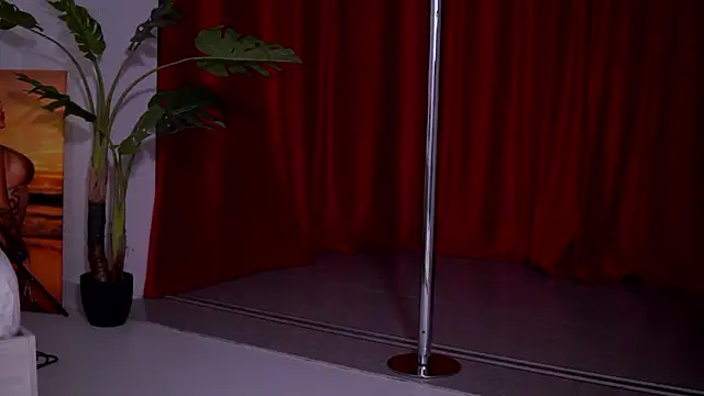 Snapshot of NatyDesiree chatting on 02-08-26, 07:39 NatyDesiree online show from 02-08-26, 07:39