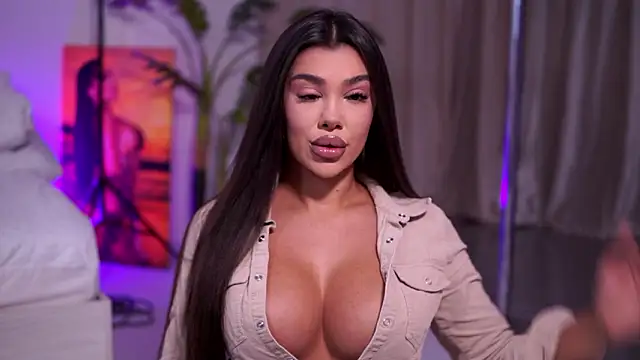 Snapshot of NatyDesiree chatting on 02-20-26, 07:58 NatyDesiree online show from 02-20-26, 07:58