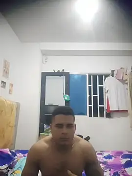 SaucyAffair0 online show from 09-28-25, 02:06