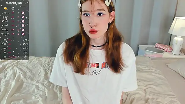 Snapshot of DarkNun chatting on 01-16-25, 11:27 DarkNun online show from 01-16-25, 11:27