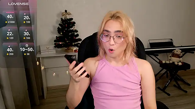 CuteYukiKun online show from 12-19-25, 06:09