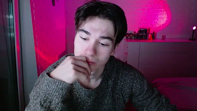 MarkusDean online show from 12-04-25, 03:32