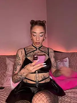 Chachou000 online show from 01-27-25, 07:03