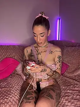 Chachou000 online show from 02-19-25, 07:59