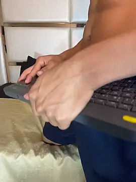 ALAN SANTHOS online show from 04-10-26, 05:12