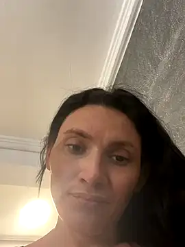 KimberllySaeez online show from 10-09-25, 01:53