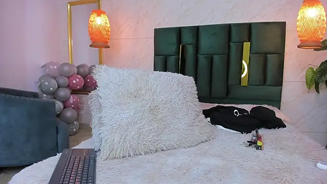 Levy Steve online show from 10-17-25, 04:04