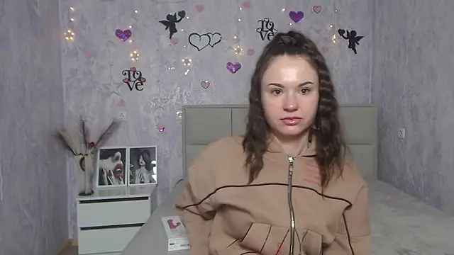 KaraCriegs online show from 02-17-25, 07:21