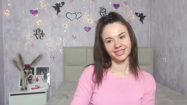 KaraCriegs online show from 02-19-25, 12:35