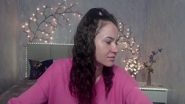 KaraCriegs online show from 04-15-26, 06:15