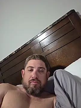 caliguy37 online show from 05-22-26, 06:42